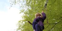 Billede af barn og rebgynge forår midtsjælland børn leger